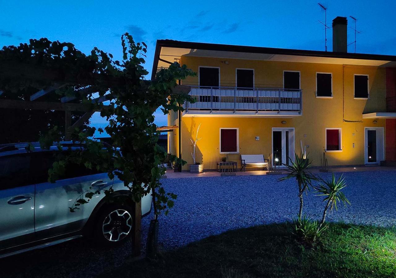 Yard 151 Apartment Новента ди Пиаве Екстериор снимка